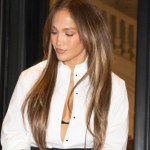 Jennifer Lopez ma 57 lat i właśnie pokazała, jak nosić białą koszulę. Klasa i szyk