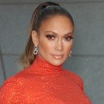 Jennifer Lopez usunęła tatuaż z imieniem byłego? Gwiazda ruszyła naprzód