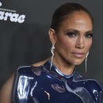 Jennifer Lopez z mężem na ściance. Zaskoczyła stylizacją 