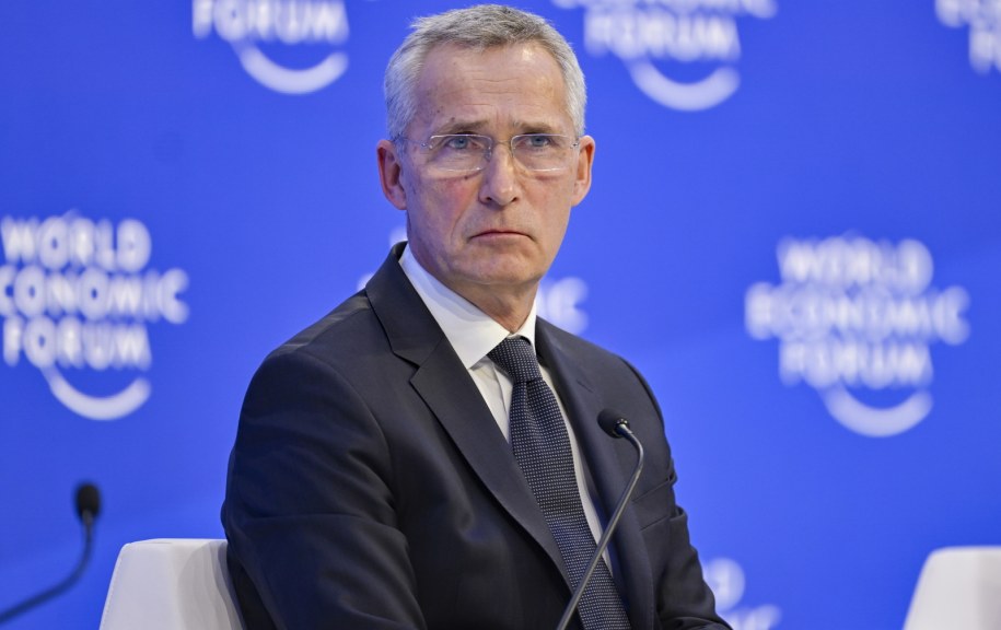 Jens Stoltenberg /GIAN EHRENZELLER /PAP/EPA