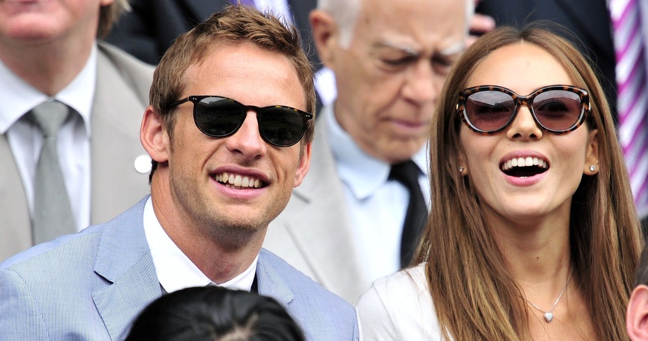 Jenson Button  i  Jessicąa Michibata /AFP