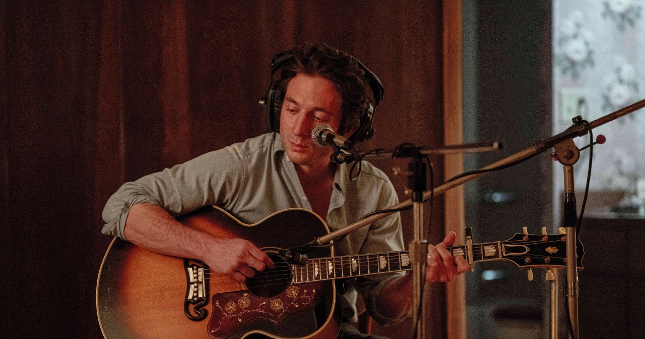 Jeremy Allen White w filmie "Springsteen: Ocal mnie od nicości" /Macall Polay/Associated Press/East News /East News