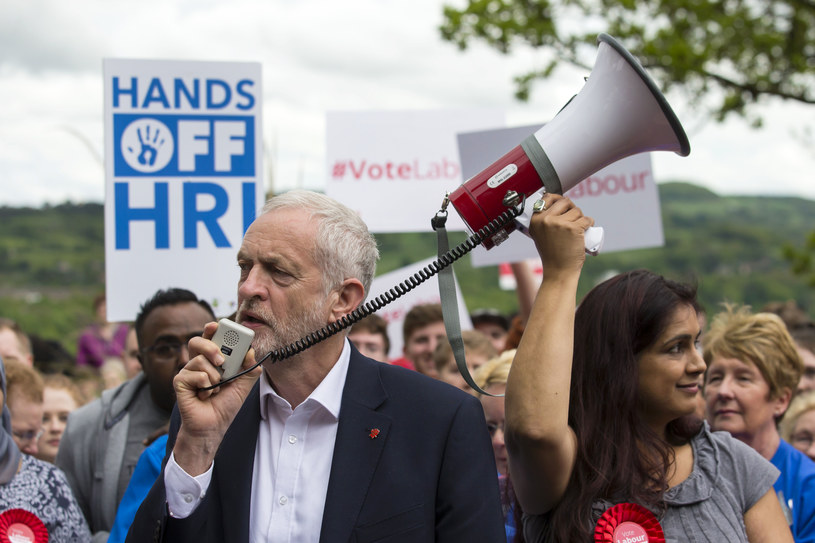 Jeremy Corbyn w Huddersfield /AFP