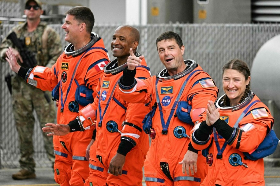 Jeremy Hansen, Victor Glover, Reid Wiseman i Christina Koch /JIM WATSON/AFP /East News