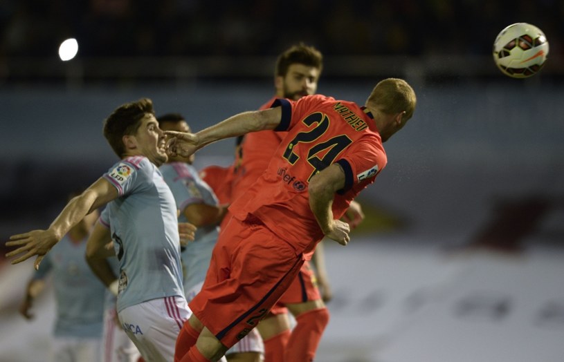 Jeremy Mathieu strzela gola dla Barcelony w meczu z Celtą /AFP