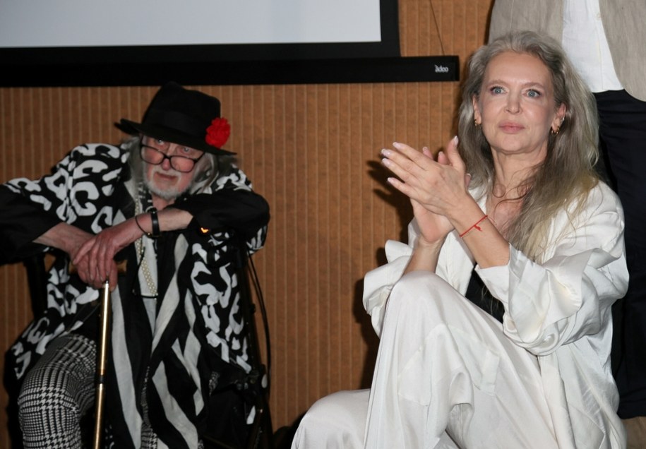 Jerzy Antkowiak z Bogną Sworowską, jedną z topmodelek Mody Polskiej w latach 80., II wicemiss Miss Polonia 1987, 2024 rok /Wojciech Olkusnik/East News  /East News