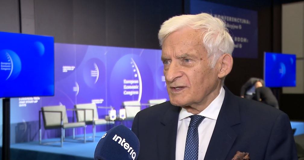 Jerzy Buzek, były premier, poseł do Parlamentu Europejskiego /INTERIA.PL