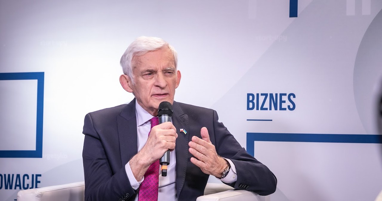 Jerzy Buzek, były premier, poseł do Parlamentu Europejskiego /Fot. Ireneusz Rek /INTERIA.PL