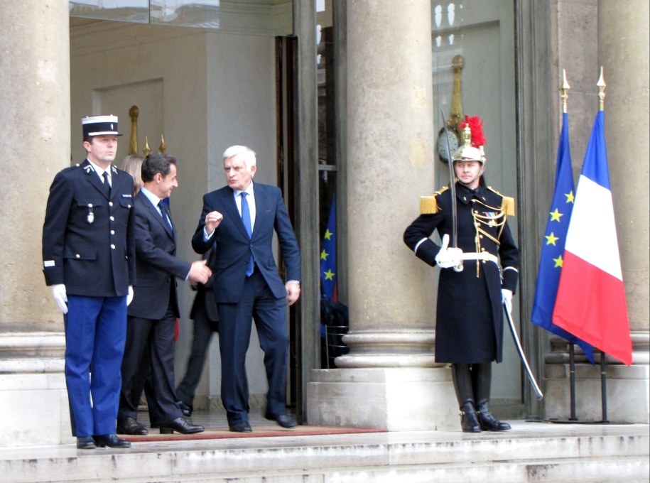 Jerzy Buzek i Nicolas Sarkozy w Palacu Elizejskim. Fot. Marek Gladysz, RMF FM.