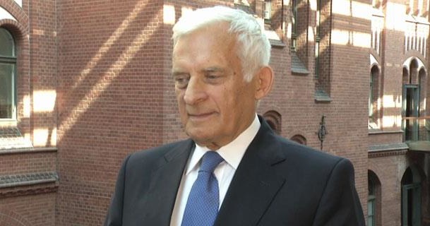 Jerzy Buzek, przewodniczący Komisji Przemysłu, Badań Naukowych i Energii Parlamentu Europejskiego /Newseria Biznes