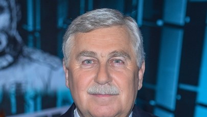 Jerzy Engel: Zespoły grające trójką obrońców robią największe sensacje