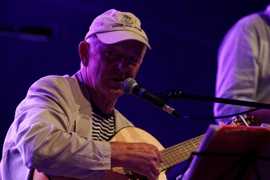 Jerzy Porębski podczas festiwalu szantowego "Wiatrak". /BIK UM Świnoujście /