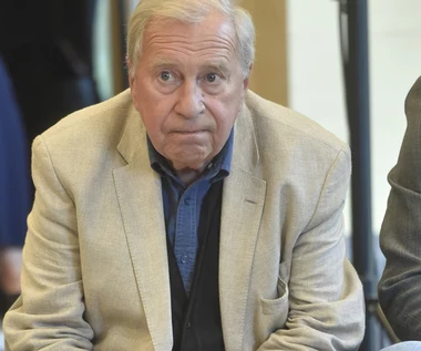 Jerzy Stuhr jest po operacji usunięcia raka krtani. W jakim jest stanie?