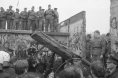 Jerzy Undro: Nie kawałek muru, a zdjęcia z Berlina są dla mnie ważne 