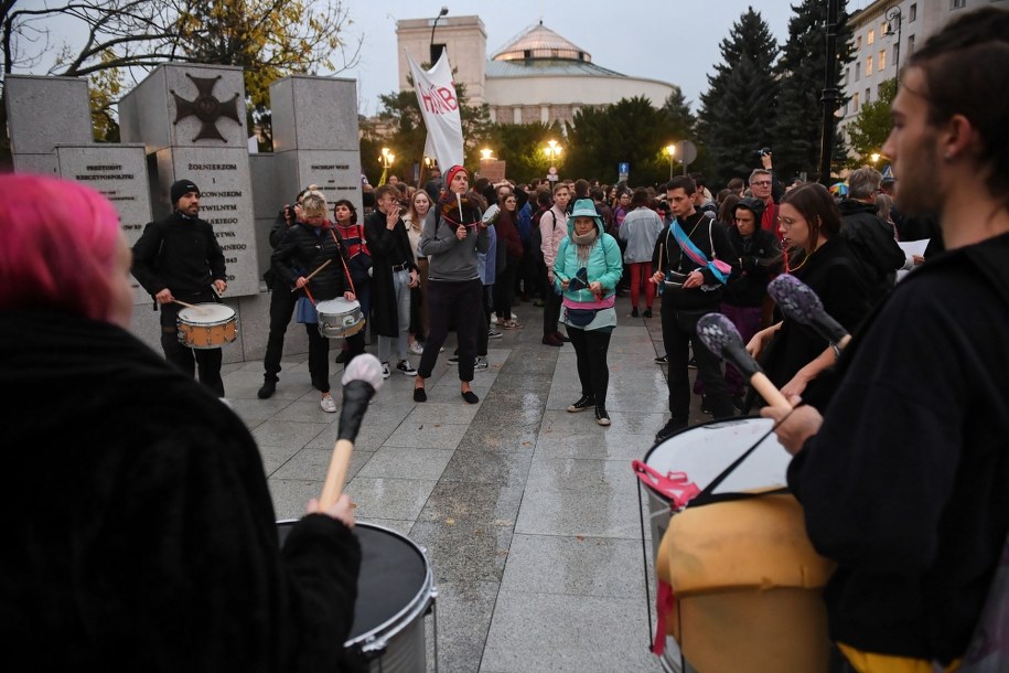 "Jesień Średniowiecza" - protest przed Sejmem / 	Radek Pietruszka   /PAP