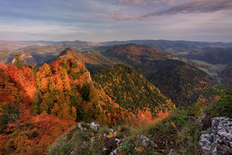 Jesień wygląda tutaj najpiękniej. Górskie panoramy zapierają dech