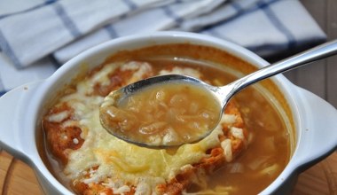 Jesienią i zimą gotujemy, żeby się rozgrzać. Nie każdy wie, jak zbawienny ma wpływ na organizm