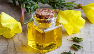 Jesienią i zimą nacieram nim twarz. Odżywia i chroni przed wysuszeniem