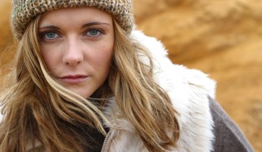 Jesienią musisz znać te zasady pielęgnacji. Koniec z suchą skórą i podrażnieniami