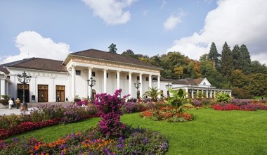 Jesienny relaks tuż za polską granicą. Na miejscu bogata oferta spa i wody lecznicze  