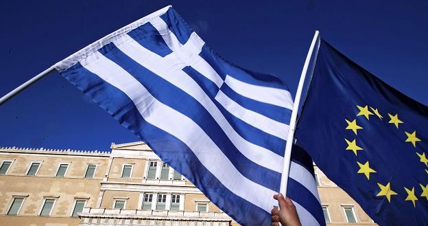 Jeśli dojdzie do wyjścia Grecji z unii walutowej, to tzw. efekt zarazy może być nie do uniknięcia /EPA