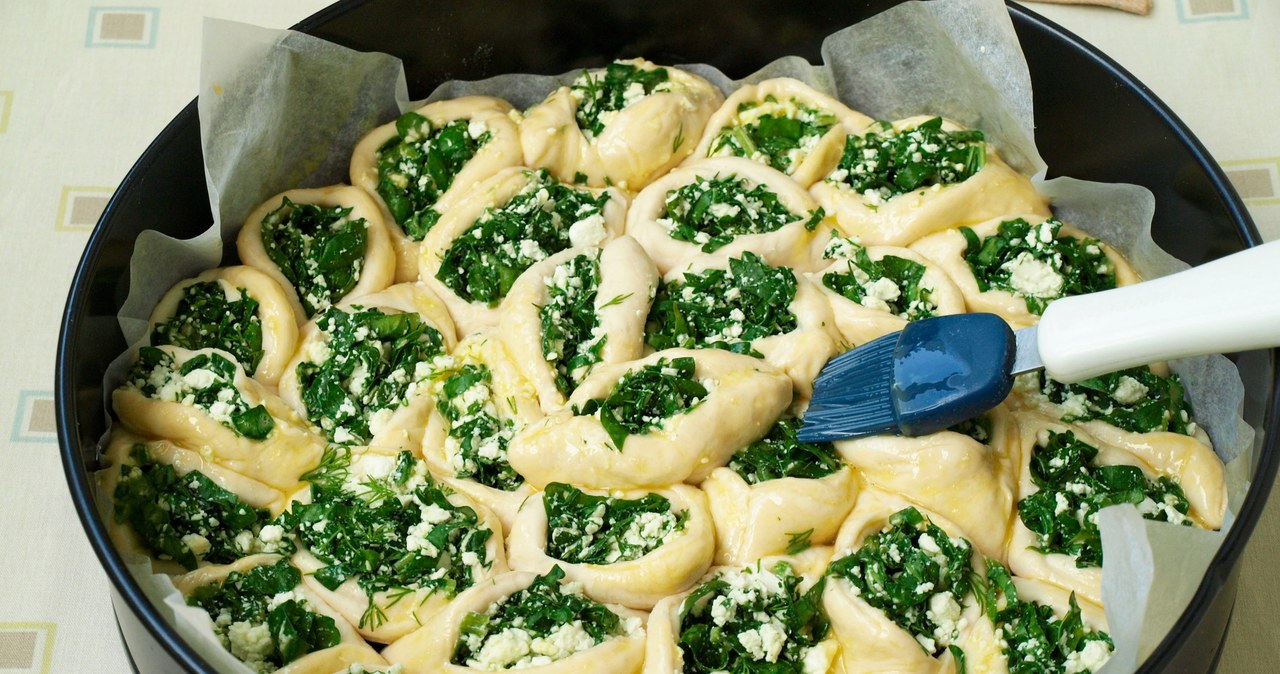 Jeśli lubisz szpinak i ser feta, ten przepis cię zachwyci /angelikamostova /123RF/PICSEL