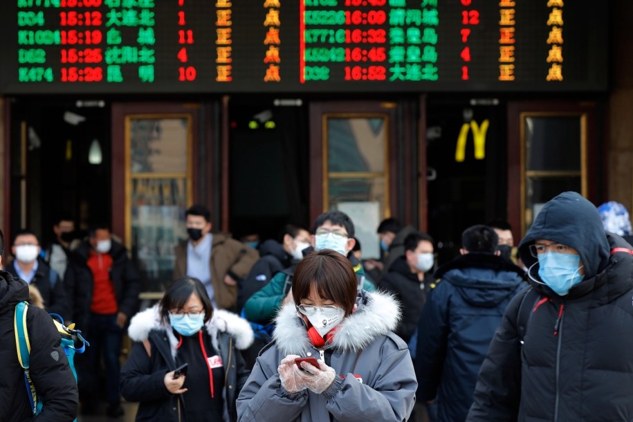Jeśli pracodawca chce Cię teraz wysłać na delegację do Chin, masz prawo odmówić /WU HONG /PAP/EPA