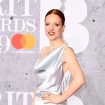 Jess Glynne na Brit Awards 2019: Ścierany makijaż zachwycił widzów 