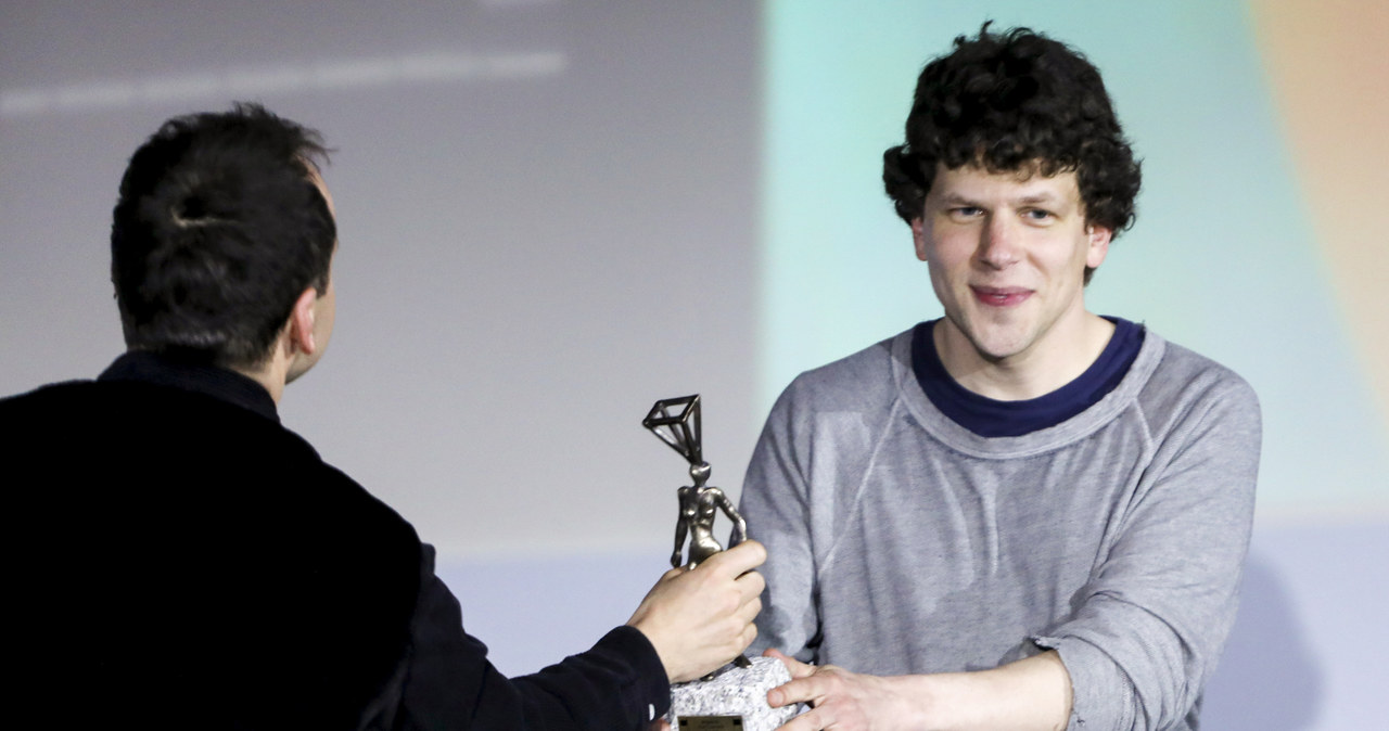 Jesse Eisenberg odbiera nagrodę "Pod prąd" / AKPA /AKPA