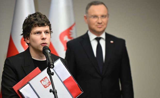 ​Jesse Eisenberg z polskim obywatelstwem. Nadał mu je Andrzej Duda