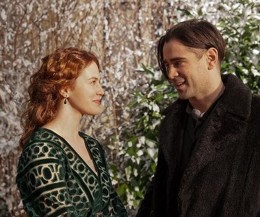 Jessica Brown Findlay i Colin Farrell w scenie z filmu "Zimowa opowieść"