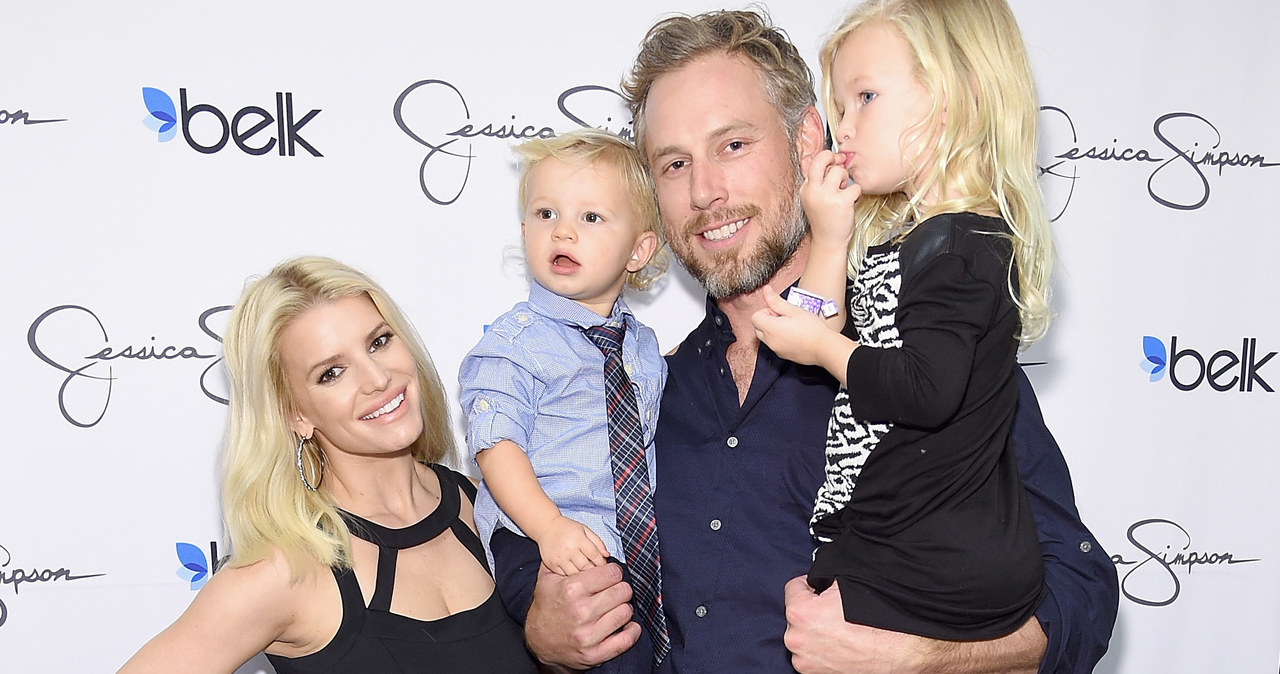 Jessica Simpson z mężem i dziećmi /Jamie McCarthy /Getty Images