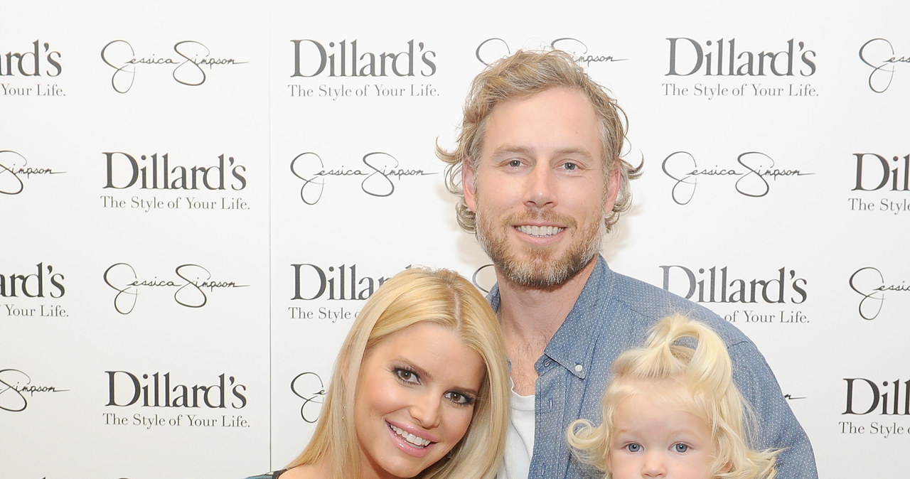 Jessica Simpson z narzeczonym i dziećmi /Jamie McCarthy /Getty Images