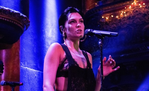 Jessie J po mastektomii: Rak zawsze jest do bani