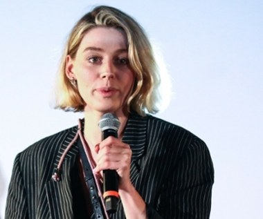 Jest córką znanych aktorów. Otrzymała nominację do "studenckiego Oscara"