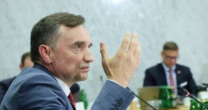 Jest decyzja w sprawie paszportu Zbigniewa Ziobry 