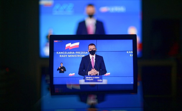 Jest decyzja ws. cmentarzy 1 listopada. Premier o nowych obostrzeniach [ZAPIS TRANSMISJI]