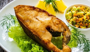 Jest delikatny, nie ma ości i nie czuć go mułem. Kup zamiast karpia na wigilię  