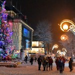 Jest gorzej niż rok temu. 80 proc. Polaków zamierza oszczędzać na świątecznych zakupach