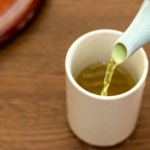 Jest lepsza od kawy, regularne picie przyspiesza metabolizm. Dobrze działa na pracę serca i nerek