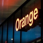 Jest postępowanie UOKiK-u przeciwko Orange. Chodzi o połączenia z infolinią