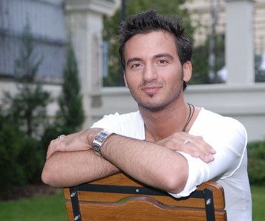 Jest synem Sycylijczyków, ale urodził się w Niemczech. Ma dwóch młodszych braci, Vincenza i Marca który jest piłkarzem Bundesligi. Zaczął tańczyć jako 16-latek, ulegając presji rodziców. 

Jego pierwszą zawodową partnerką taneczną była Ewa Szabatin, to ze względu na nią przeprowadził się na stałe do Polski w 2004 roku. To z nią zajął szóste miejsce na Mistrzostwach Niemiec. Później tańczył zawodowo także z Alessią Surovą (2008) i Pauliną Biernat (2009). Posiada najwyższą międzynarodową klasę taneczną "S" w tańcach latynoamerykańskich. 