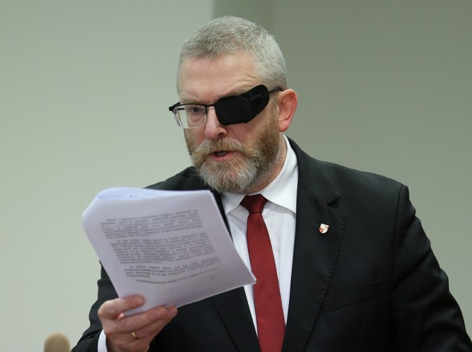 Jest wniosek do PE o zgodę na zatrzymanie Grzegorza Brauna