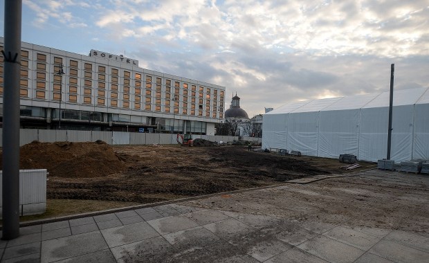 Jest wniosek o przedłużenie zbiórki funduszy na pomniki smoleńskie