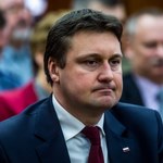 Jest wyrok w głośnym procesie posła PiS Łukasza Zbonikowskiego. Pozwała go żona