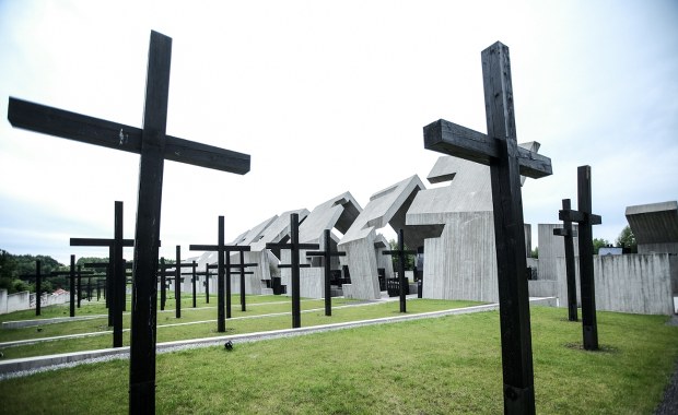 Jest wyrok ws. urzędników, którzy biesiadowali na terenie mauzoleum