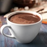 Jest źródłem przeciwutleniaczy i magnezu. Pobudza, poprawia nastrój, obniża cholesterol