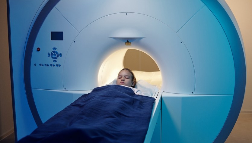 "Jesteśmy pod ścianą". Rodzice zbierają na sprzęt do operowania dzieci