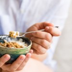 Jesz ciepłą czy zimną owsiankę?  Sprawdź, która jest zdrowsza 