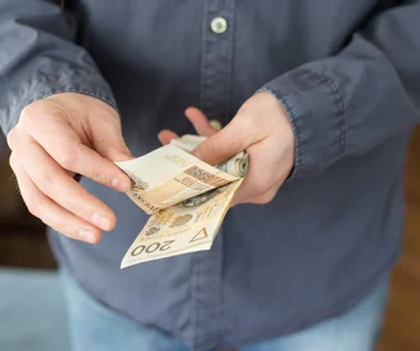 Jeszcze jeden zasiłek po utracie pracy. Wiele osób nie ma o nim pojęcia